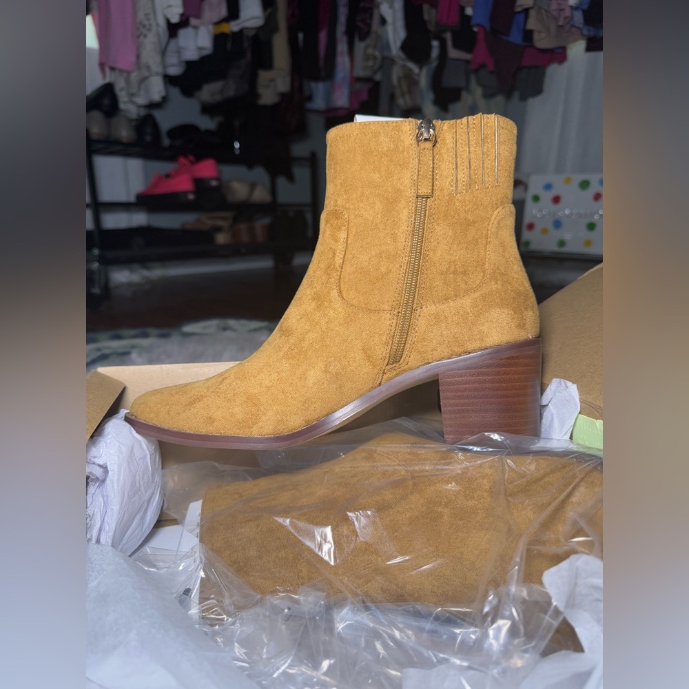 NIB J.Crew Western Bootie in Golden Brandy Color Women’s 10